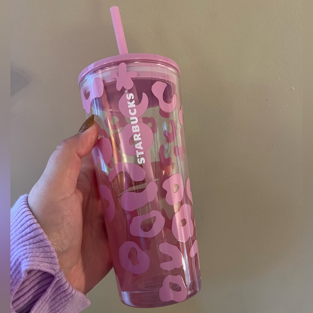 Starbucks Summer 2021 RARE Cheetah Print Glass Tumbler